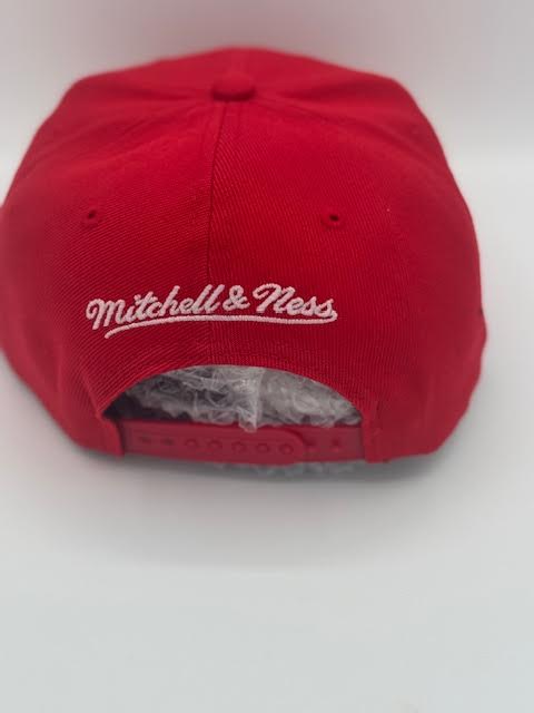 MITCHELL & NESS